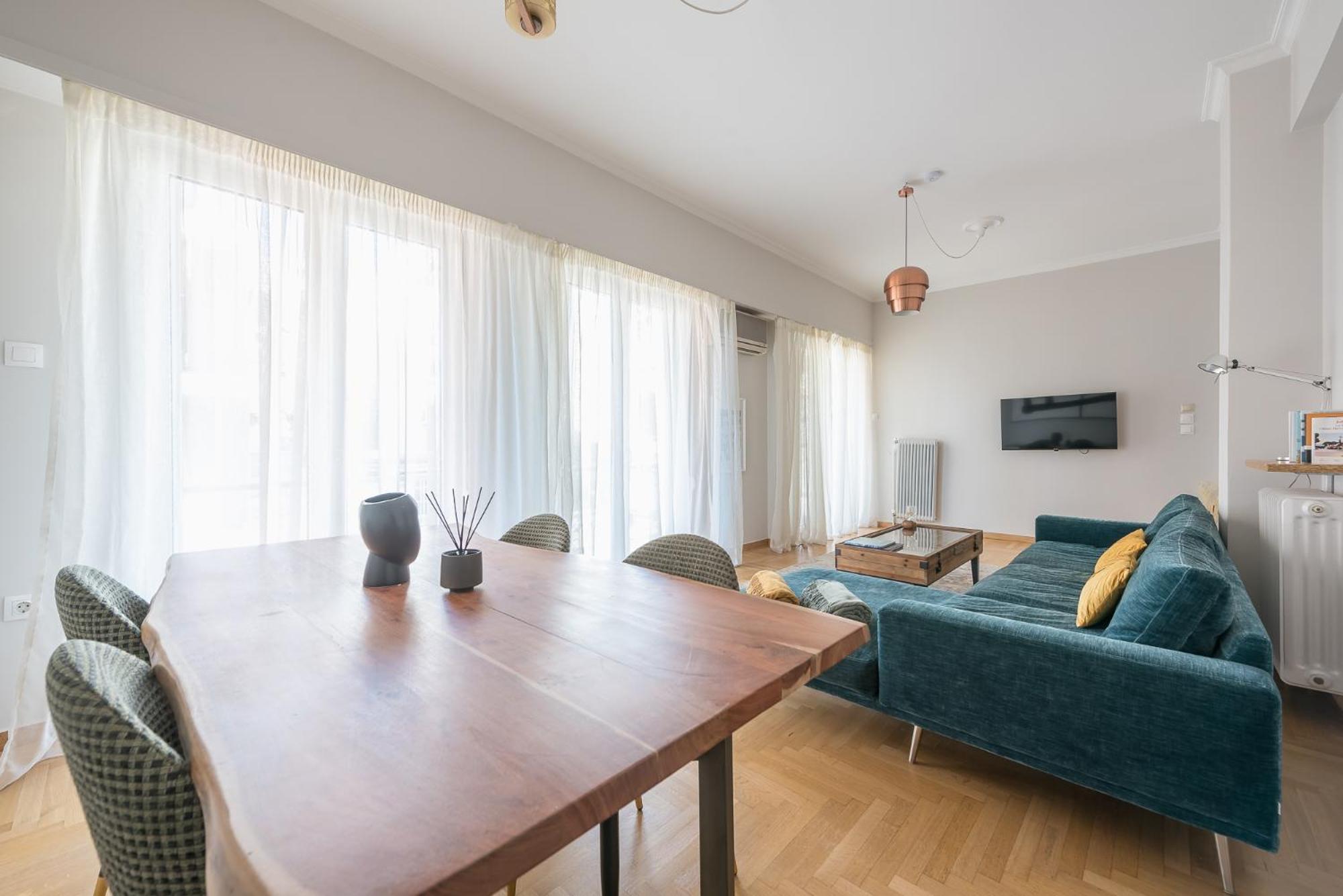 Spacious 2Bds Apt With Acropolis View In Center Ateny Zewnętrze zdjęcie