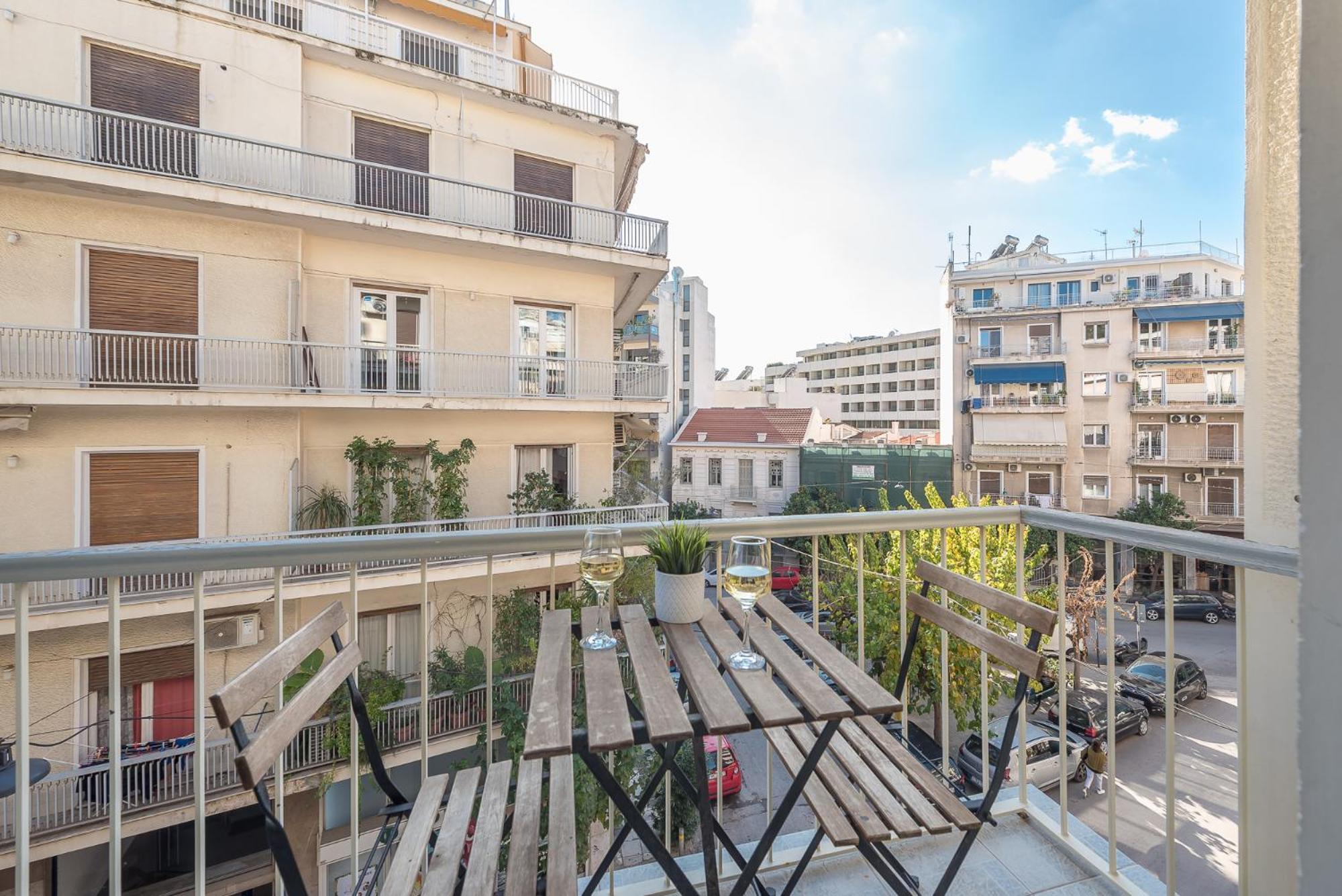 Spacious 2Bds Apt With Acropolis View In Center Ateny Zewnętrze zdjęcie